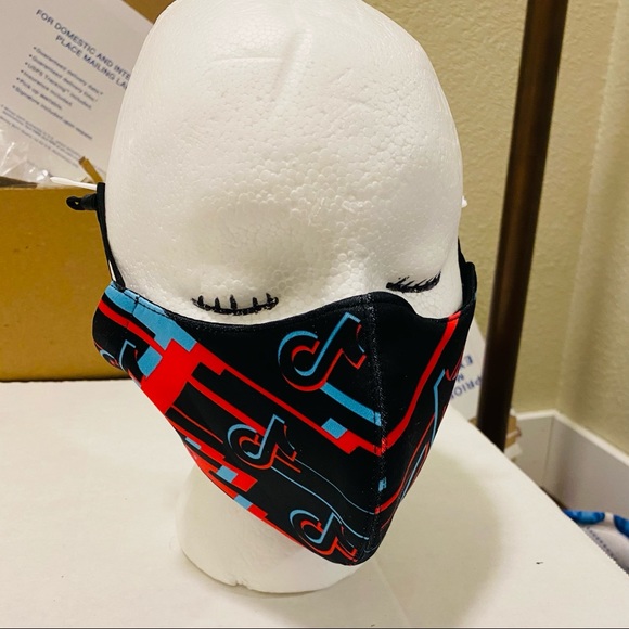 💁🏻‍♀️💋Tik Tok mask /3 mask - Picture 2 of 3